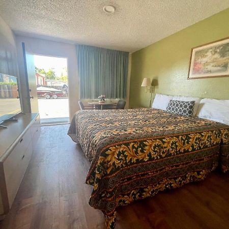 Regency Inn Lakeport Extérieur photo