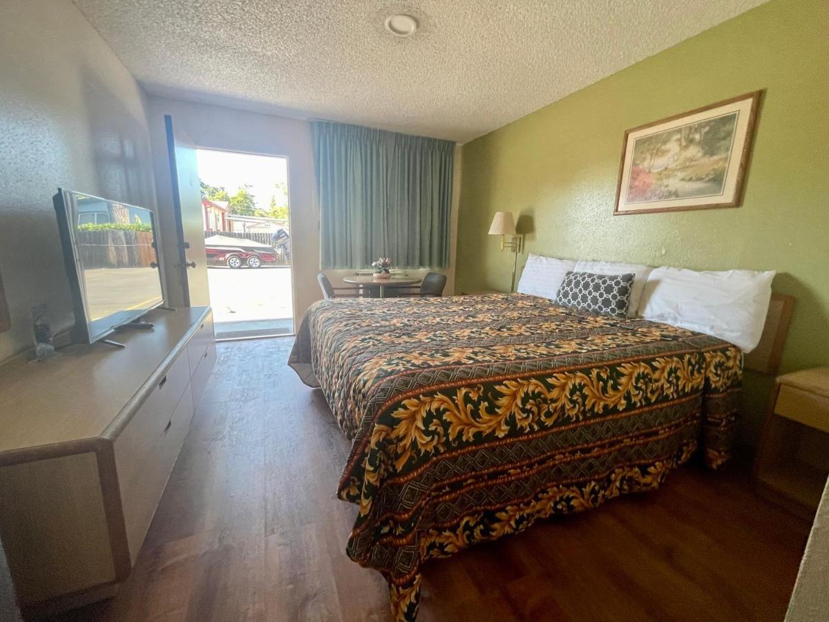 Regency Inn Lakeport Extérieur photo