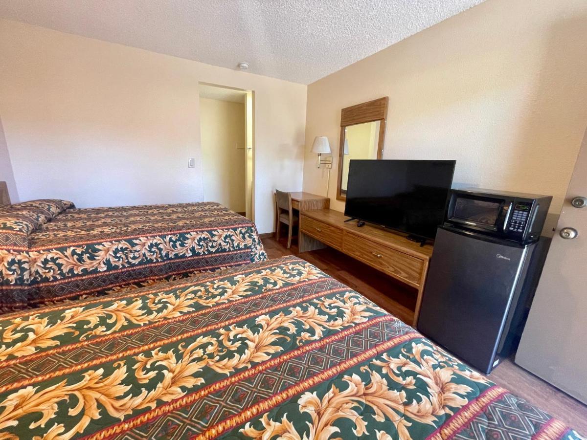 Regency Inn Lakeport Extérieur photo